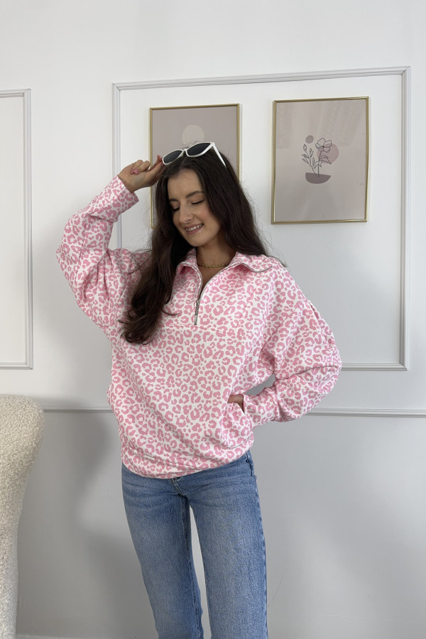 Bluza o kroju oversize w cętki różowa MIRIAM 4