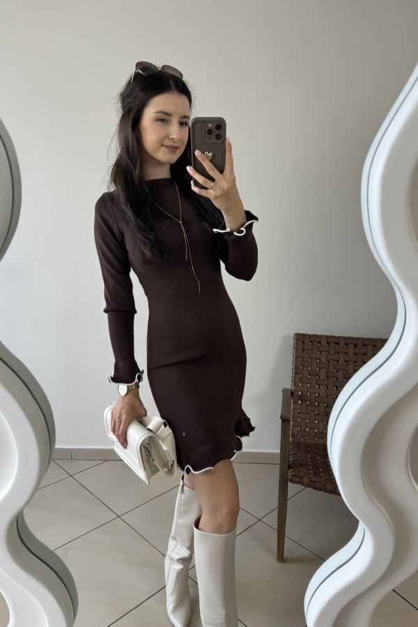 Sukienka dzianinowa czekoladowa z falbankami CINDY 1