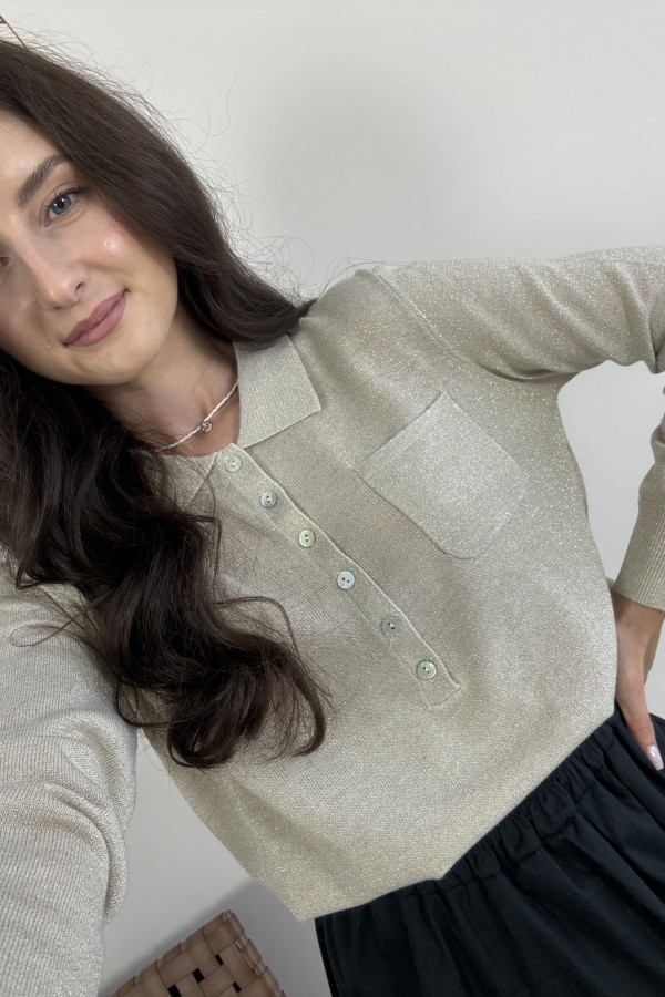 Sweter polo ze złotą nitką i guzikami beżowy MULAN