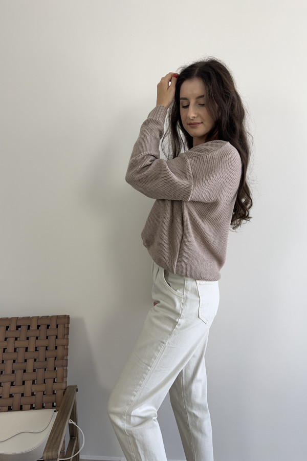 Sweter oversize z dekoltem w serek beżowy RICE 2