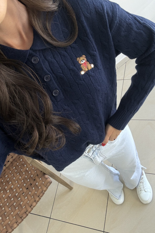 Sweter o krótszym kroju z naszywką granatowy TED 3