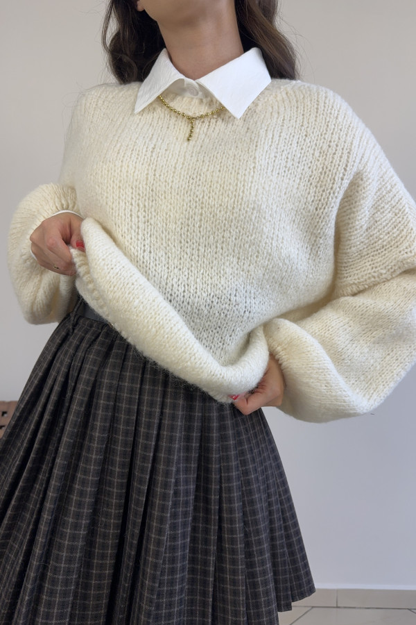 Sweter oversize z balonowymi rękawami śmietankowy CANZAS 1