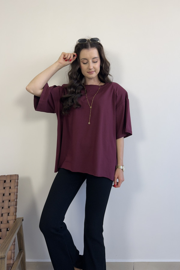 T-shirt oversize z poduszkami na ramionach bordowy SLAY