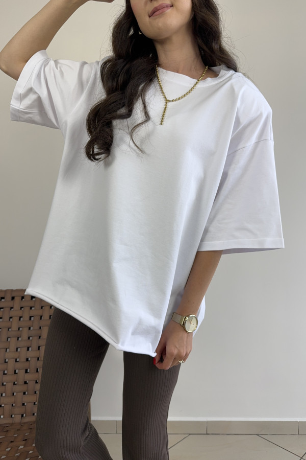 T-shirt oversize z poduszkami na ramionach biały SLAY 1