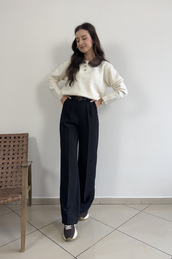 Sweter z kontrastującym kołnierzykiem i złotymi guzikami COLLAR 5