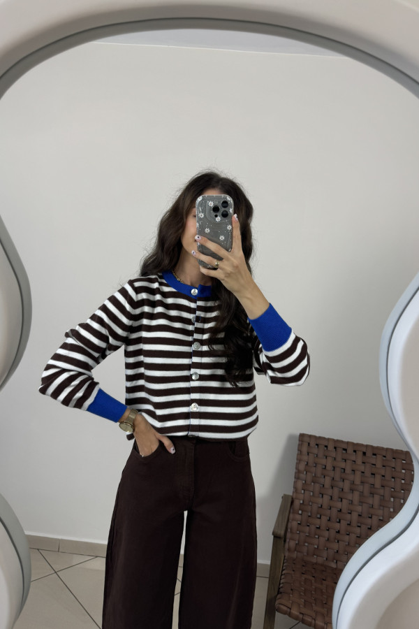 Sweter z niebieskimi obszyciami w paski 35% wełna BLUE ACCENT 3
