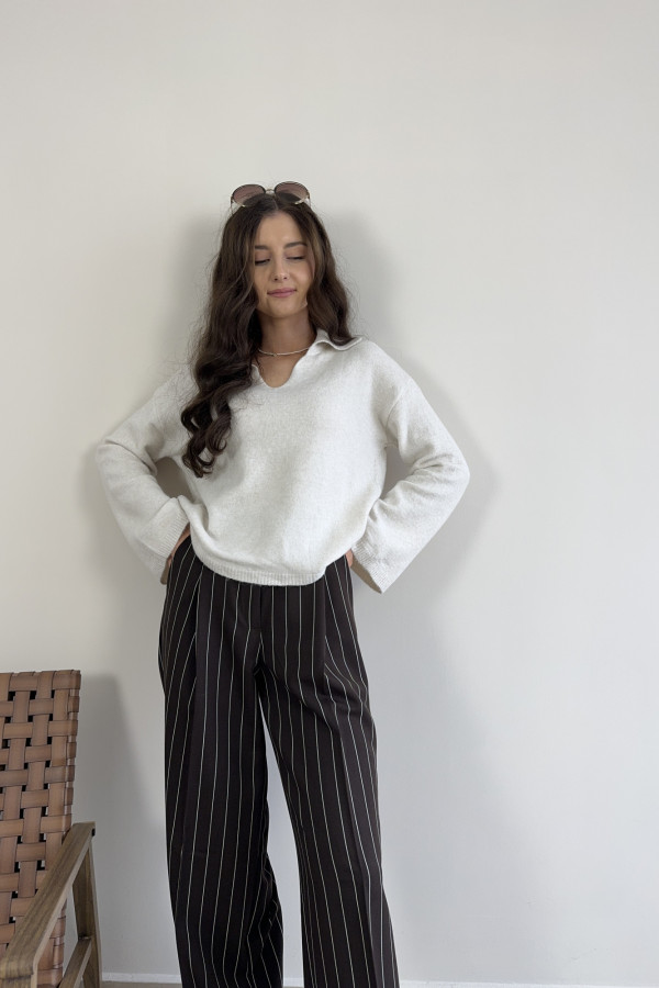Sweter z kołnierzykiem polo śmietankowy NOELLE 1
