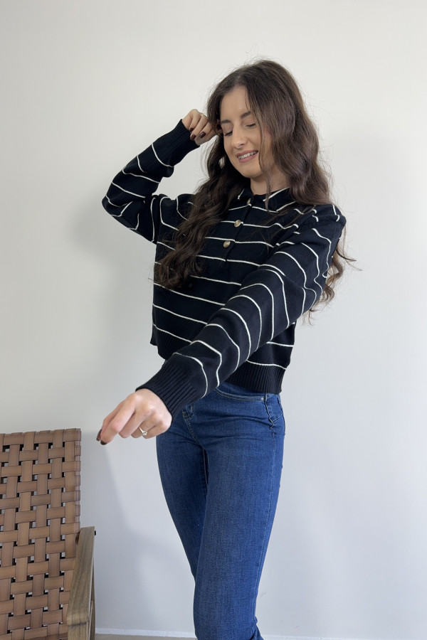 Sweter w paski z kołnierzykiem polo czarny VIGO 2
