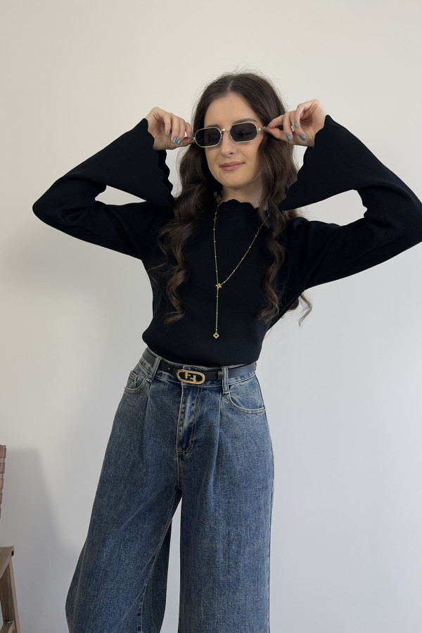 Bluzka z rękawami typu dzwonek czarna AMELIE