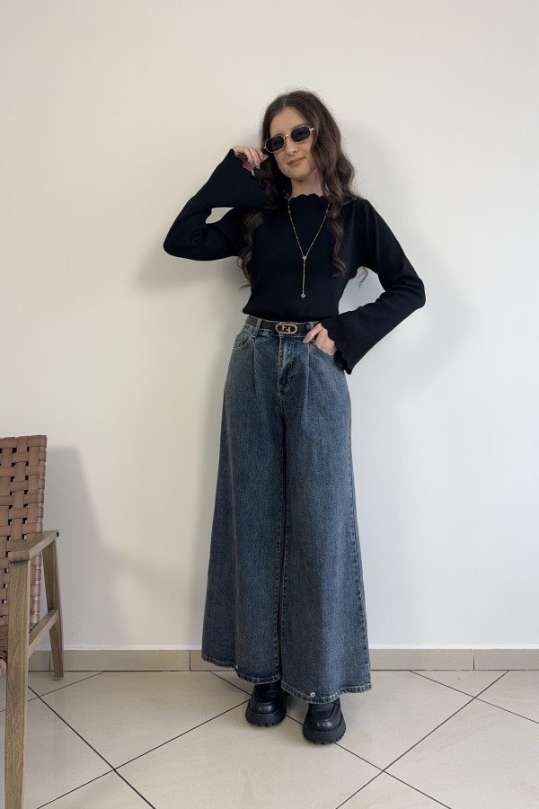 Bluzka z rękawami typu dzwonek czarna AMELIE 3