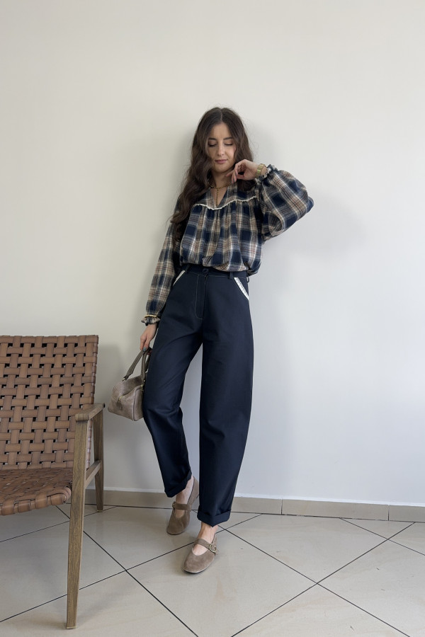 Spodnie mom fit granatowe bawełna i wiskoza COSETTE