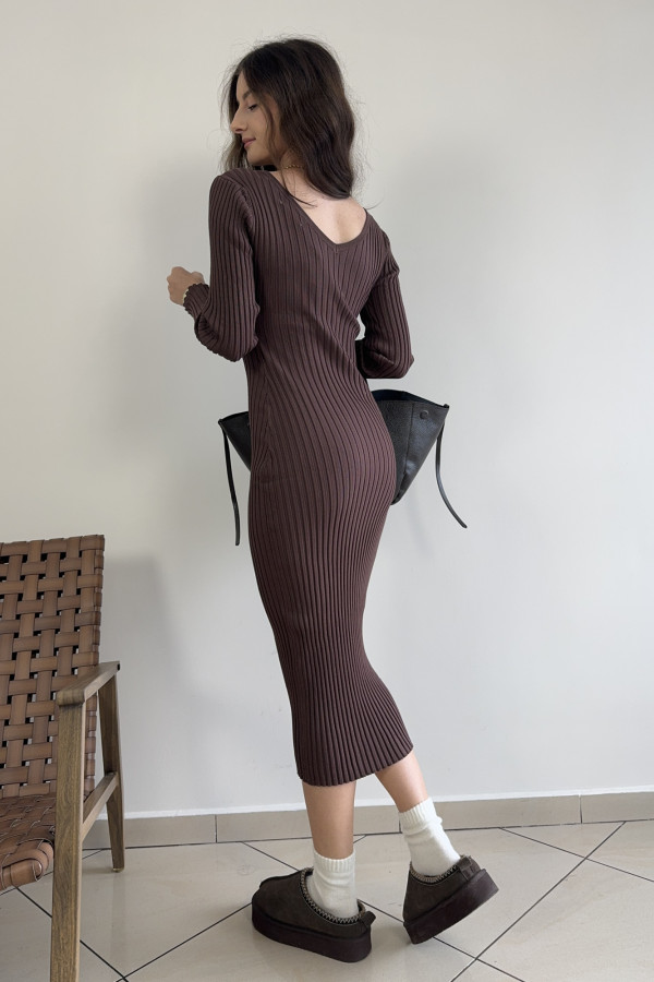 Sukienka prążkowana midi czekoladowa MILENA 1